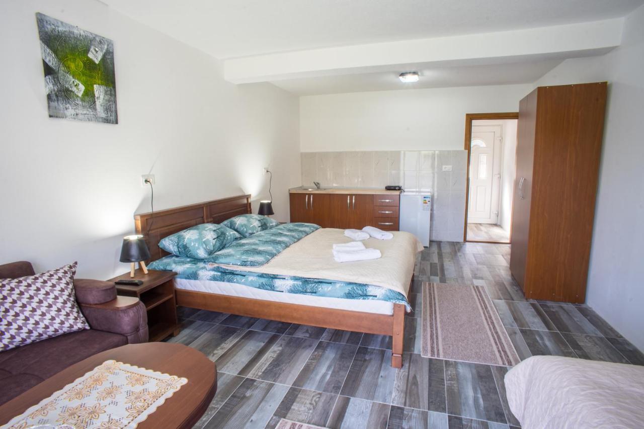Apartmani Jezero Zabljak  Luaran gambar