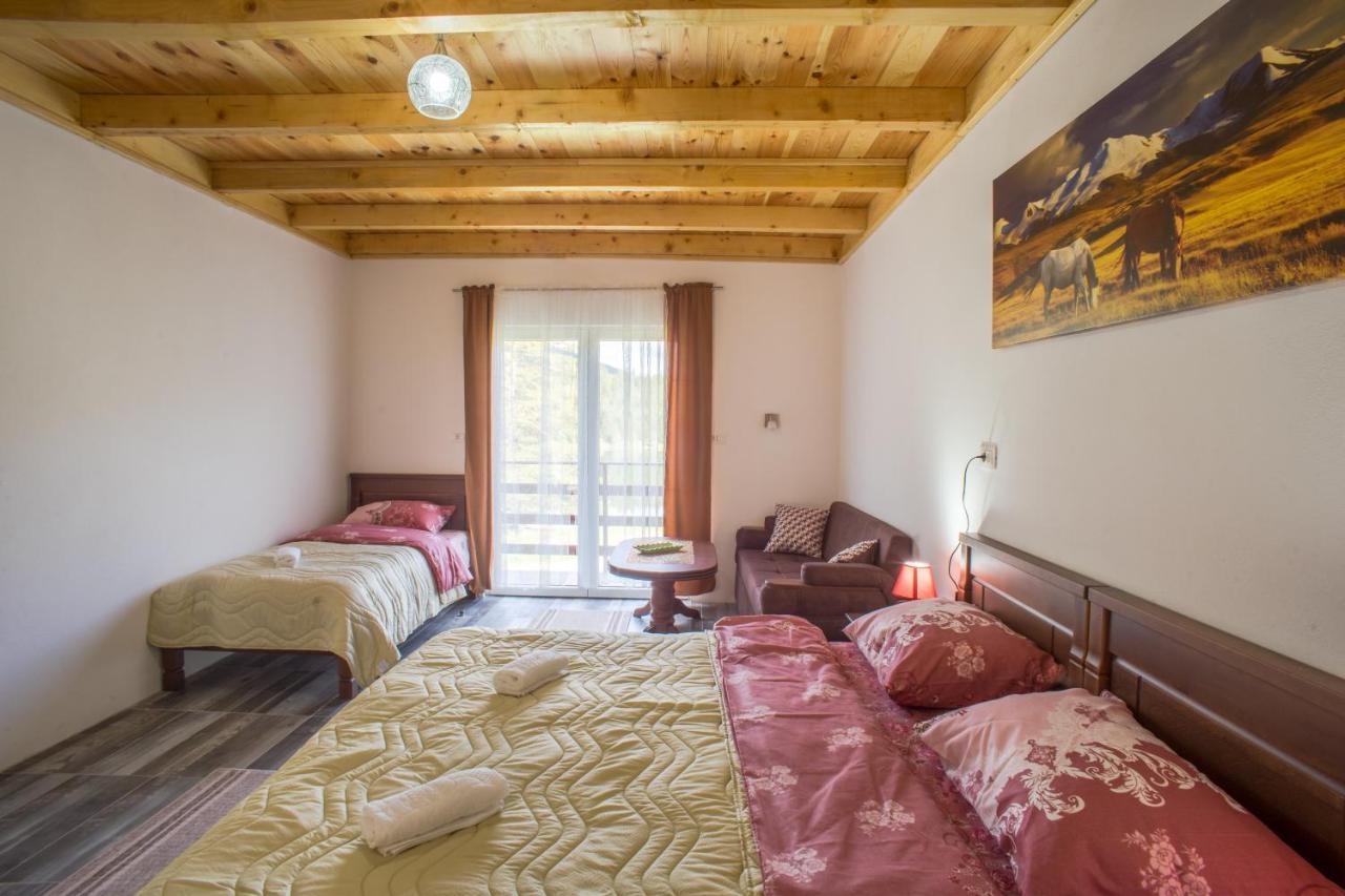 Apartmani Jezero Zabljak  Luaran gambar