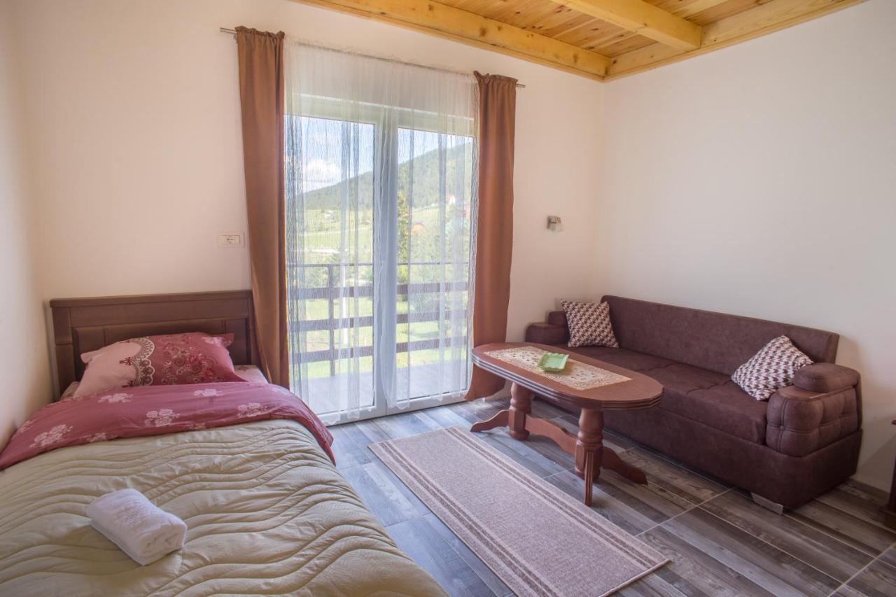 Apartmani Jezero Zabljak  Luaran gambar