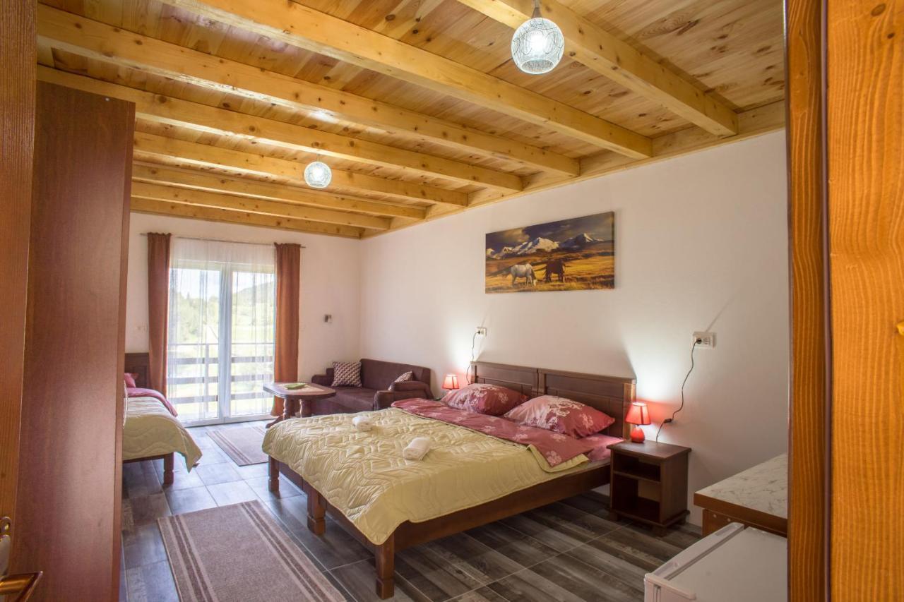 Apartmani Jezero Zabljak  Luaran gambar