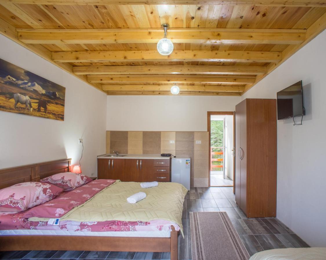 Apartmani Jezero Zabljak  Luaran gambar