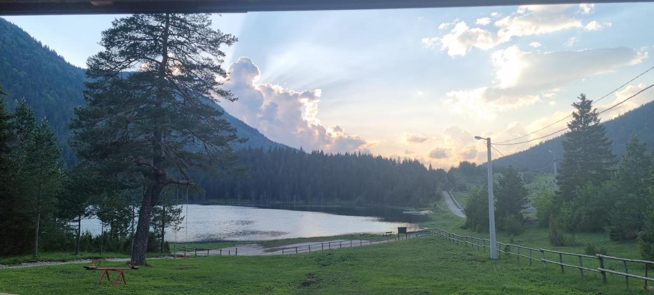 Apartmani Jezero Zabljak  Luaran gambar