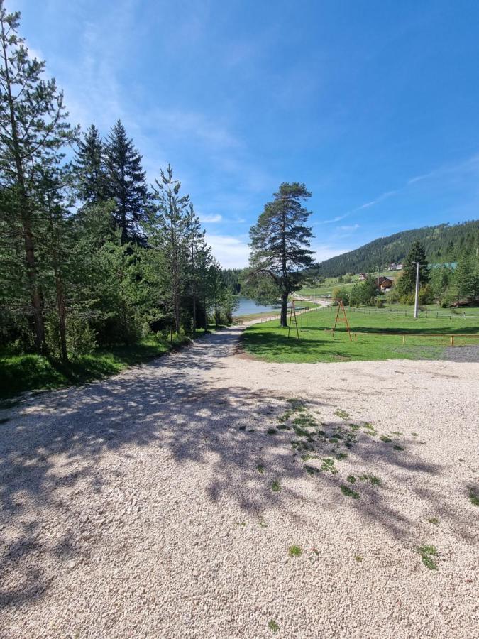 Apartmani Jezero Zabljak  Bilik gambar