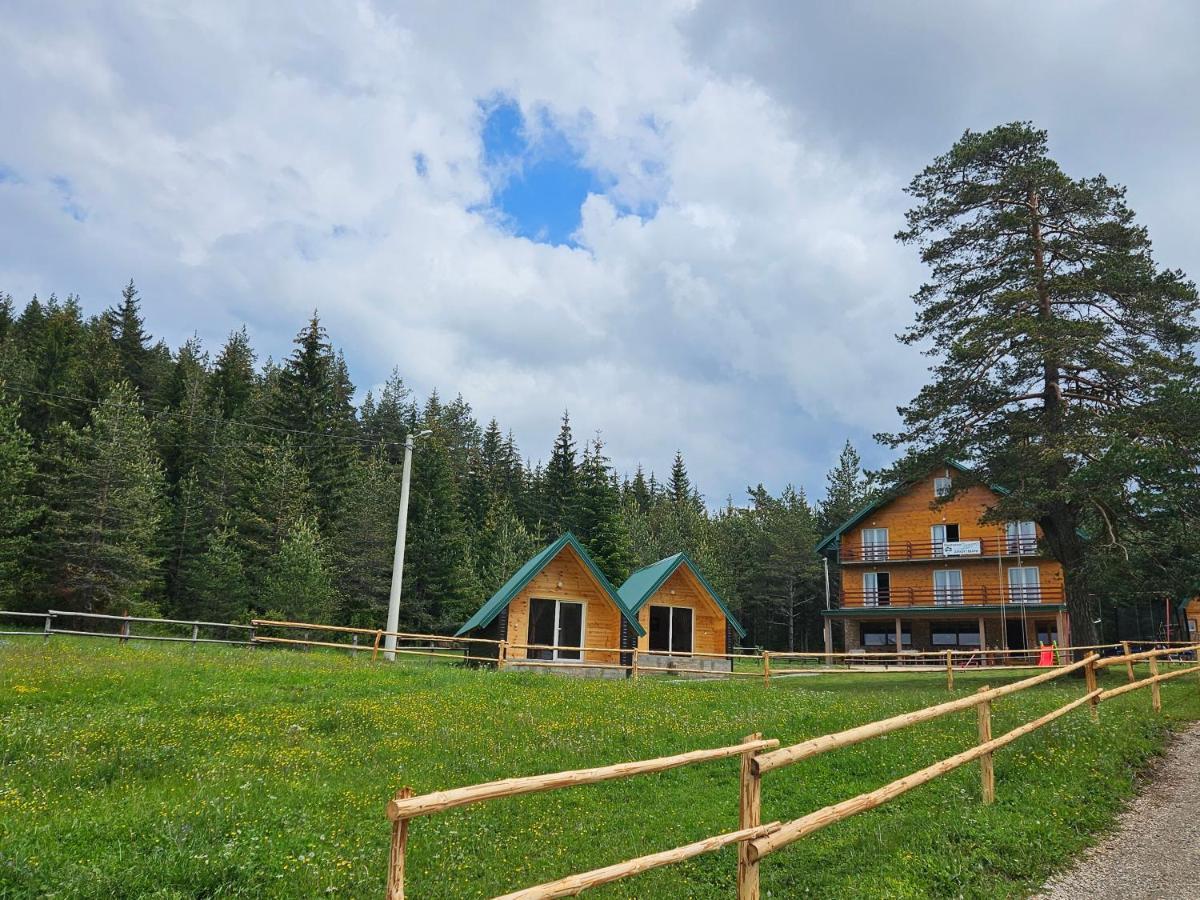 Apartmani Jezero Zabljak  Luaran gambar